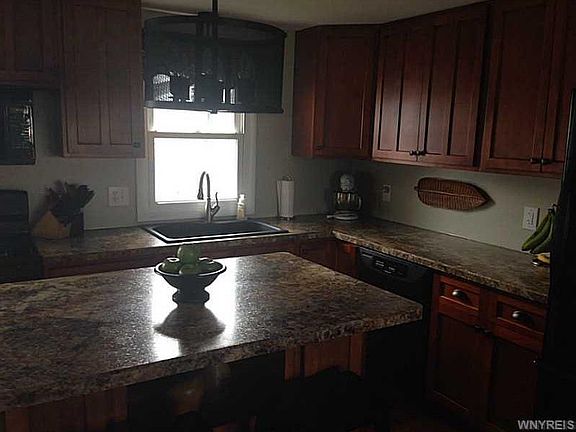3rd image of 55 Bahama Ln