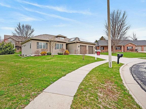 2nd image of 800 HASKELL Court