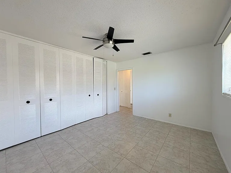 2607 Dudley Dr W #L — Photo 18