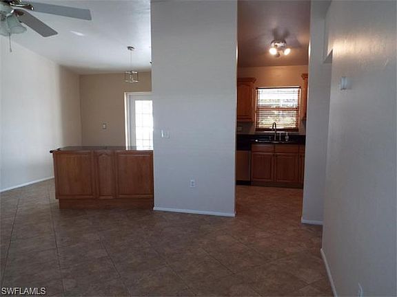 4th image of 1322 NW 11th St