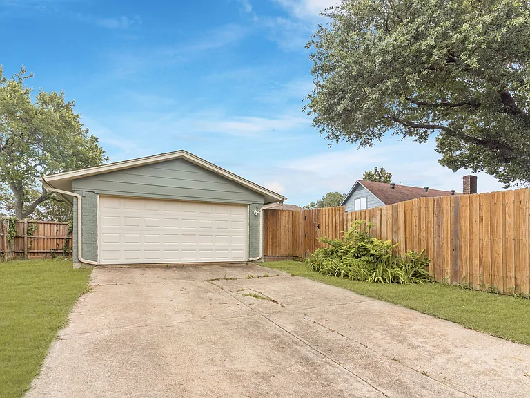 2609 Charter Oak Dr — Photo 28