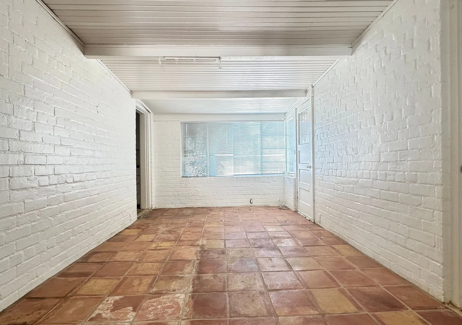 3 bedroom, 1 bath house in Blenman Elm! — Photo 3