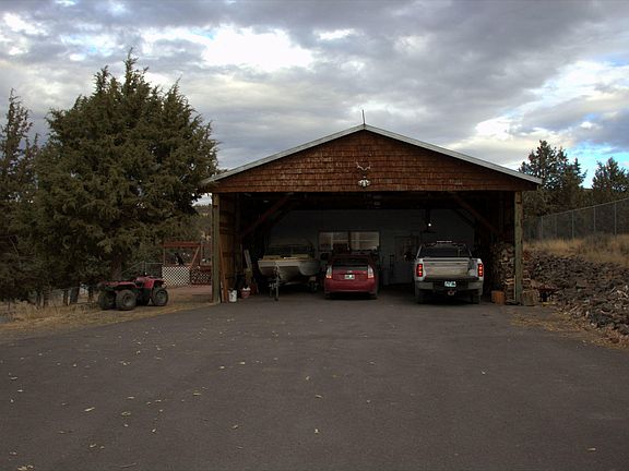 2nd image of 14756 SE Winchester Loop