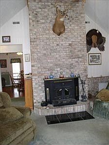 4th image of 6007 Highway 135 NE