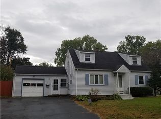 17 Hallock Rd, Rochester, NY 14624