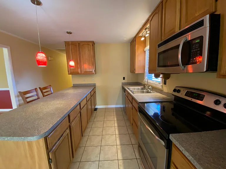 203 Ratchford Farm Rd — Photo 3