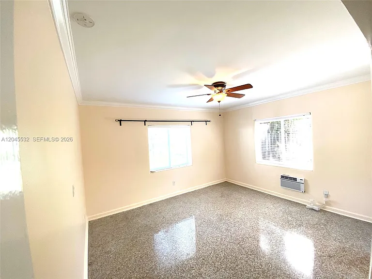 115 NE 14th Ave #1 — Photo 8
