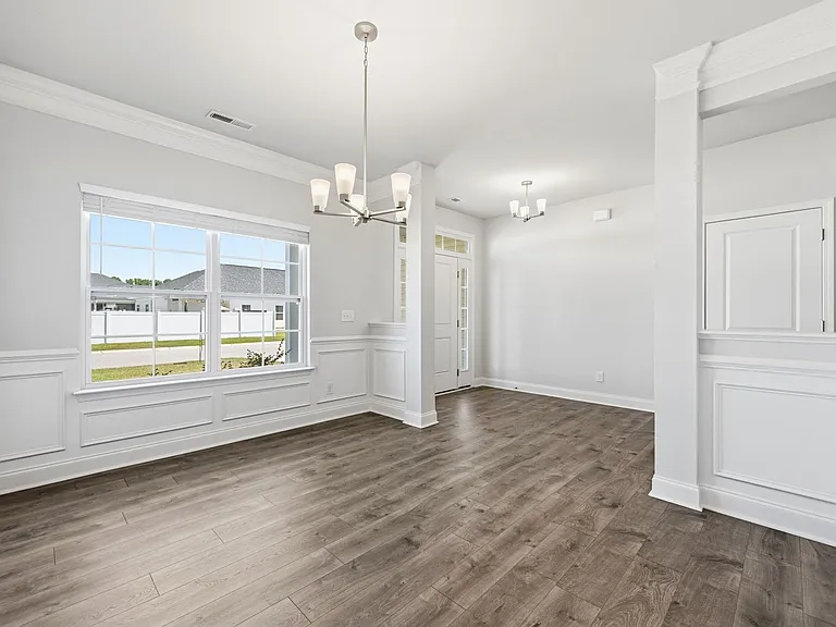 903 Eakins Ln — Photo 5