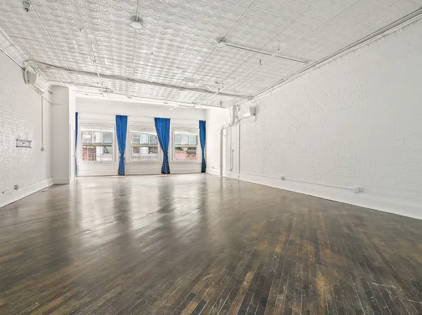 35 Howard Street image 1 of 7