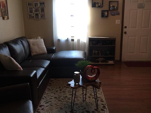 3rd image of 90 Countryplace Ln