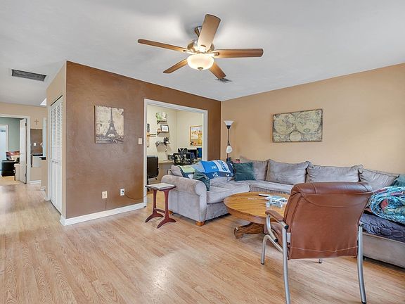 4th image of 1305 Airport Dr APT A05