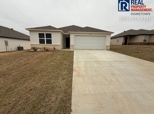 1281 Meadows Dr, Benton, AR 72019