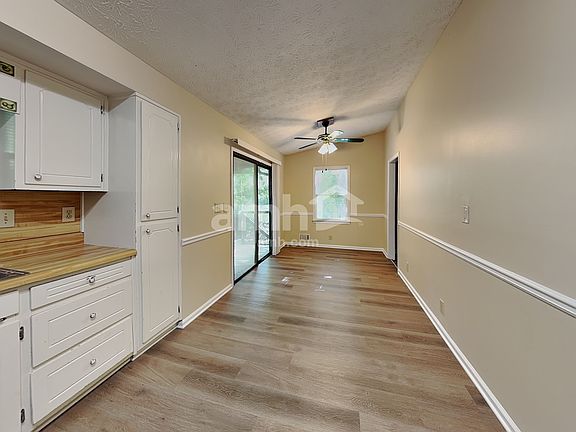 4th image of 3664 Stonewall Dr NW