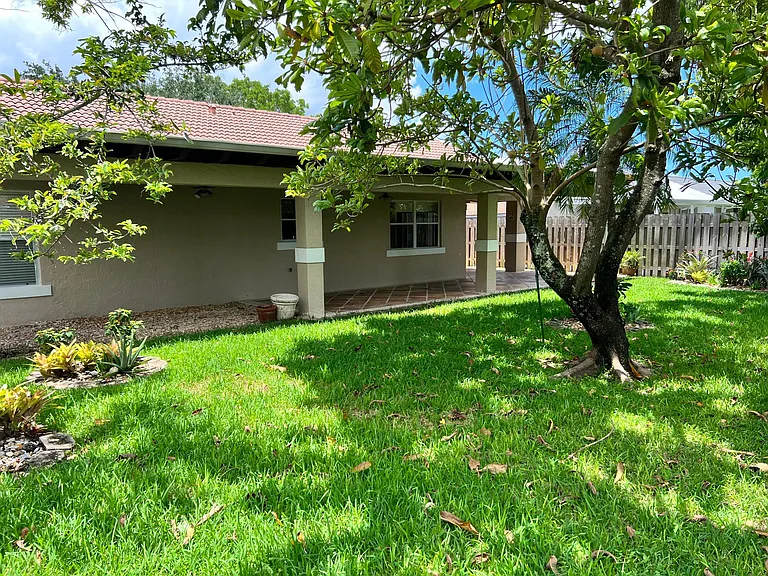 14740 SW 170th Ter — Photo 5