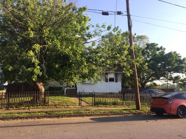 501 Jefferson St, Riverside, NJ 08075