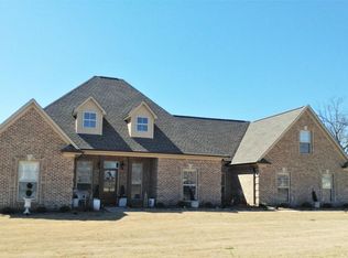 101 Joyce St, Guntown, MS 38849