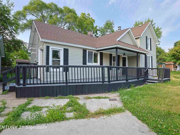 1109 Lewis St, Bay City, MI 48706