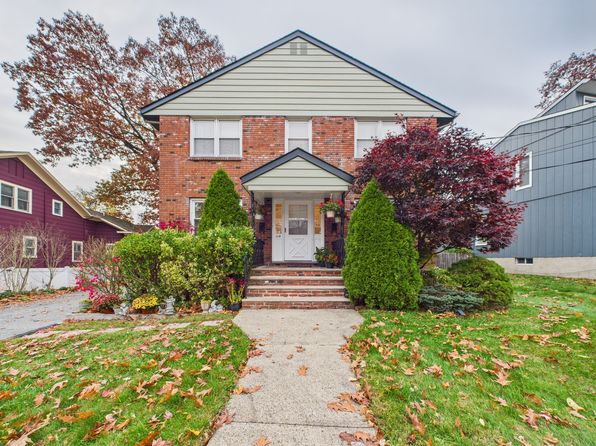 114 Ackerman Ave FLOOR 1