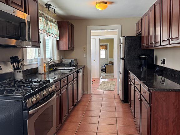 5th image of 57 Crafts Avenue