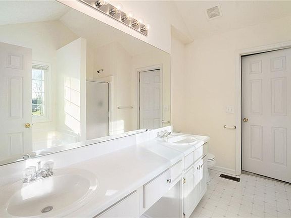 4th image of 4315 Windfield Dr