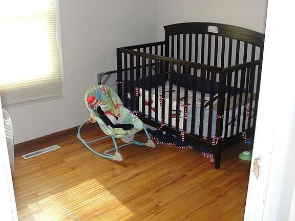 Home for Sale in Quincy, IL $89,900