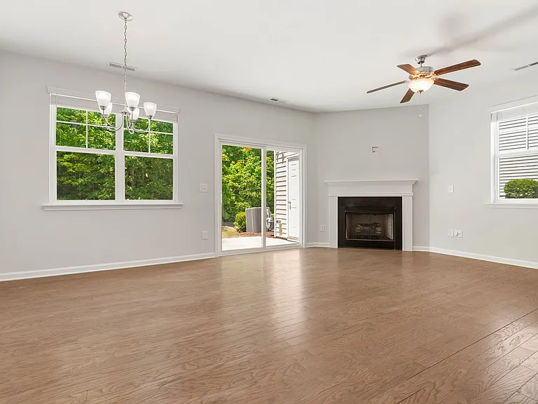 113 Zante Currant Rd — Photo 5