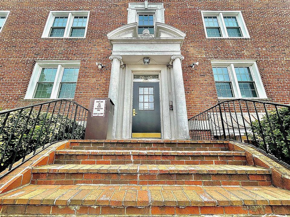1st image of 2634 Lee Hwy APT 404