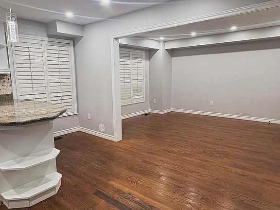 3rd image of 28 Homeland Ct