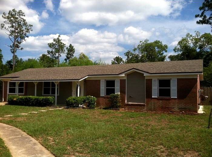 1st image of 1211 Santa Fe Cir