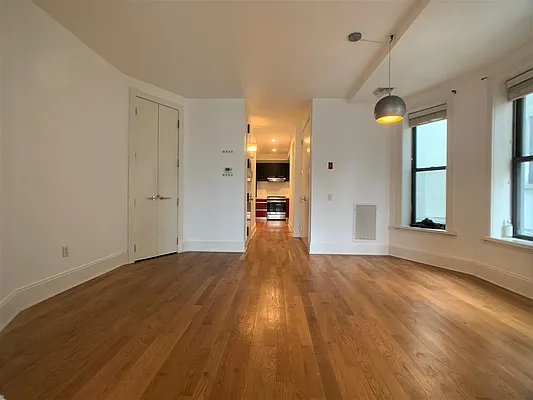 Sold by Cavanagh Properties LLC | media 4