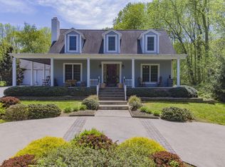 19 Clover Hill Ln, Colts Neck, NJ 07722