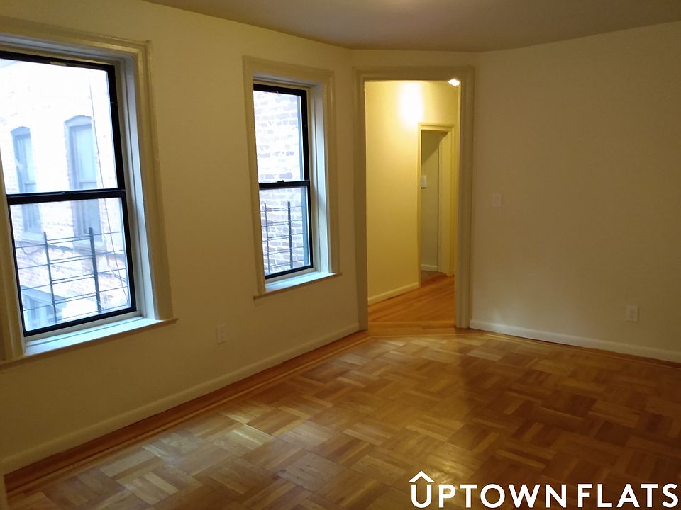 2nd image of 2835 Bainbridge Ave #7E