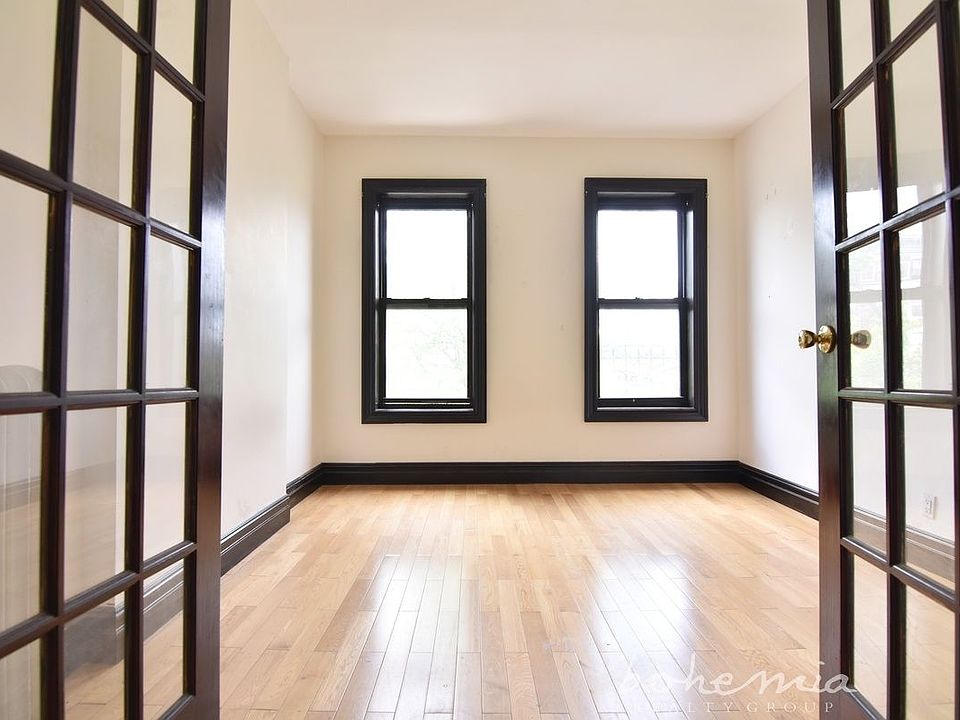 1st image of 410 Lenox Ave APT 4S