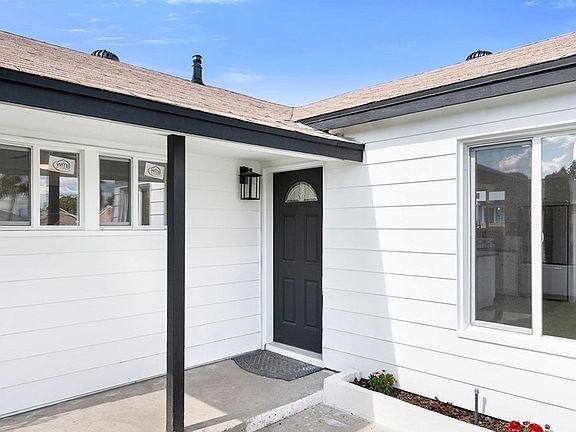 3rd image of 11724 Ringwood Ave