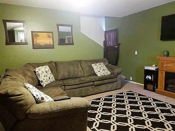3rd image of 3335 Huntwicke Blvd