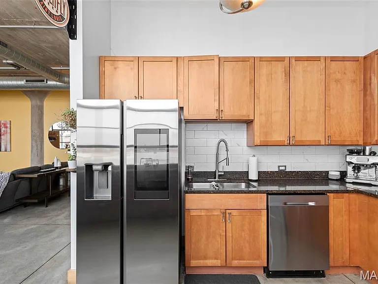 2323 Locust St #308 — Photo 12