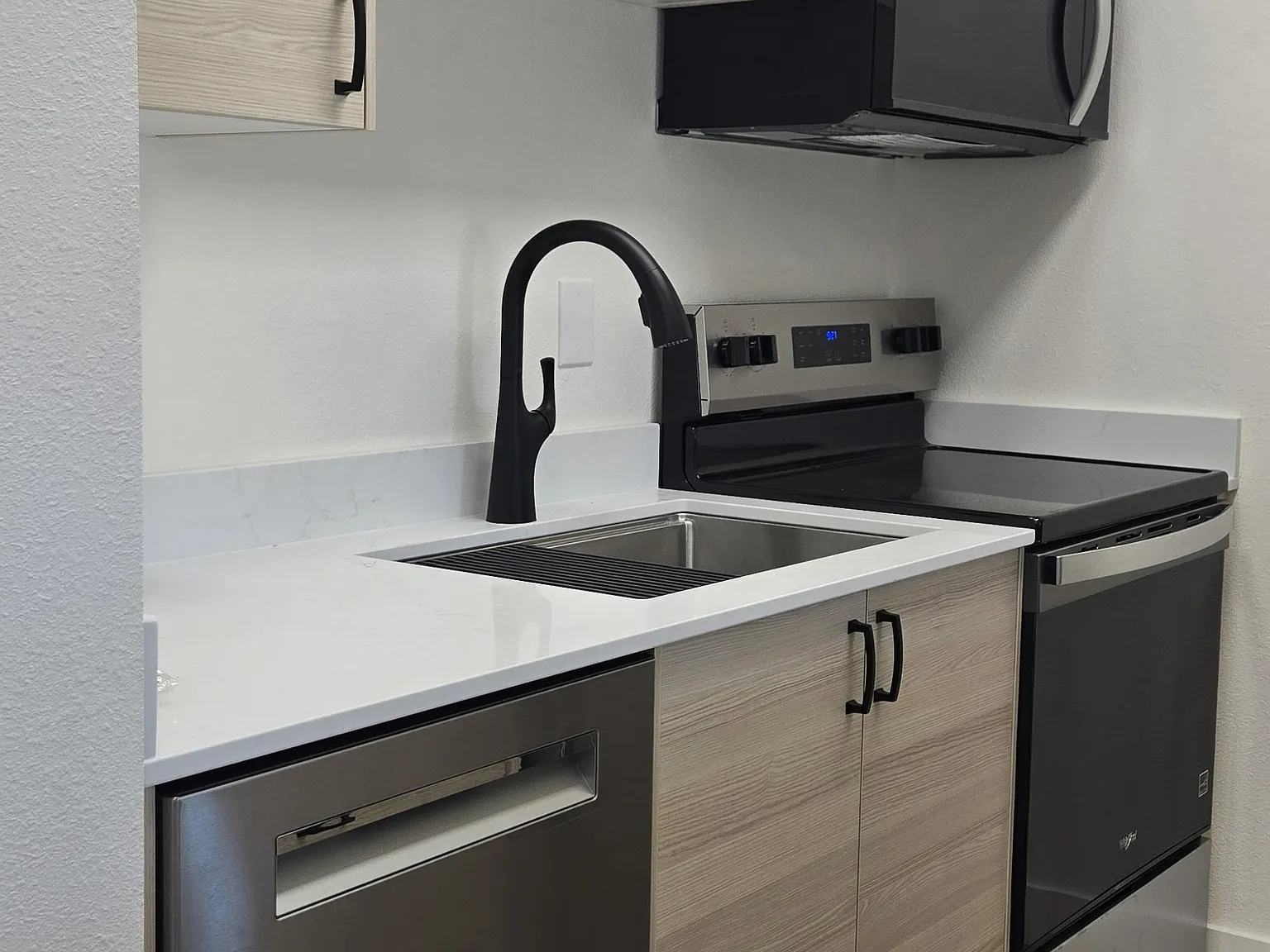 1 bed, 600 sqft, $1,750 — Photo 1