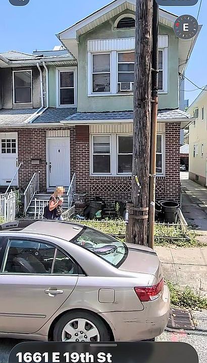 1st image of 1651 E 19th St