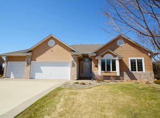 2648 Horseshoe Ln, Woodbury, MN 55125