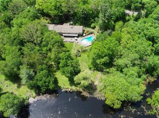 81 Scofield Rd, Pound Ridge, NY 10576