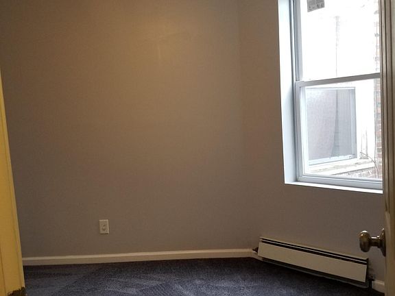 5th image of 461 W Coulter St