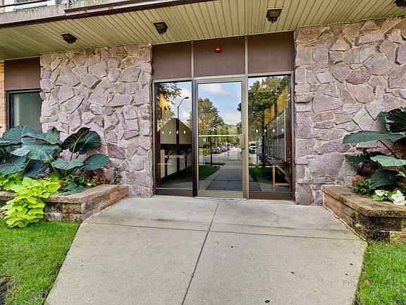 3rd image of 5005 Enfield Ave APT 410