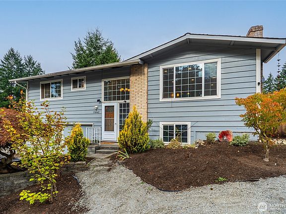 2nd image of 11642 SE 323rd Place