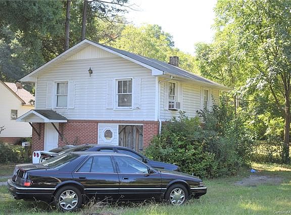 2nd image of 1105 Craig Ave