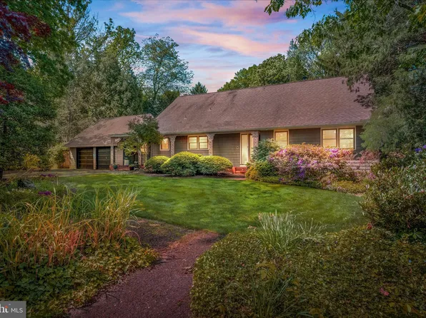 614 Chestnut St, Moorestown, NJ 08057