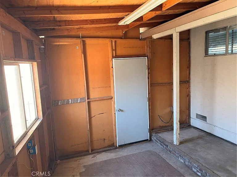 1222 S Gladys Ave #A — Photo 22