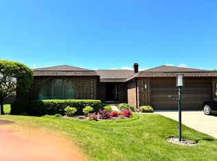 4525 Lindenwood Ln, Northbrook, IL 60062