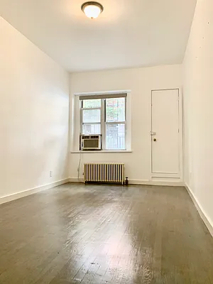 Rented by LivingNY | media 7