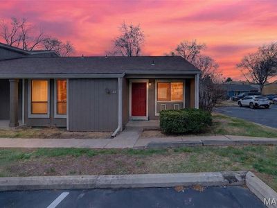 54 Breezy Knoll Ln, Lake Saint Louis, MO, 63367