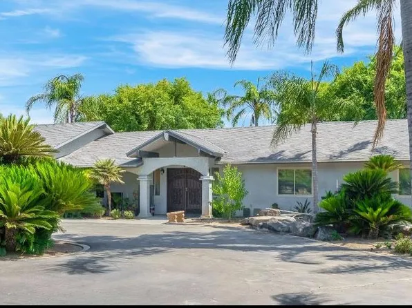 12743 E Gettysburg Ave, Sanger, CA 93657